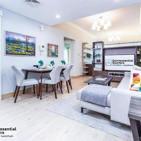Downtown Cozy Home + Partitioned Living Room Dubaj Kültér fotó